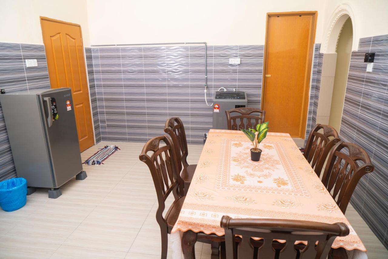 Adorable 3-Bedroom Home With Pool, Wi-Fi And Bbq Rembau Zewnętrze zdjęcie