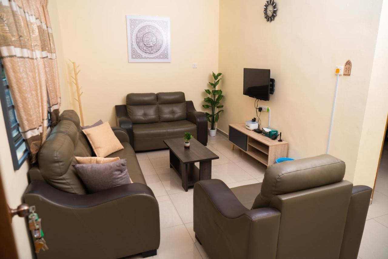 Adorable 3-Bedroom Home With Pool, Wi-Fi And Bbq Rembau Zewnętrze zdjęcie