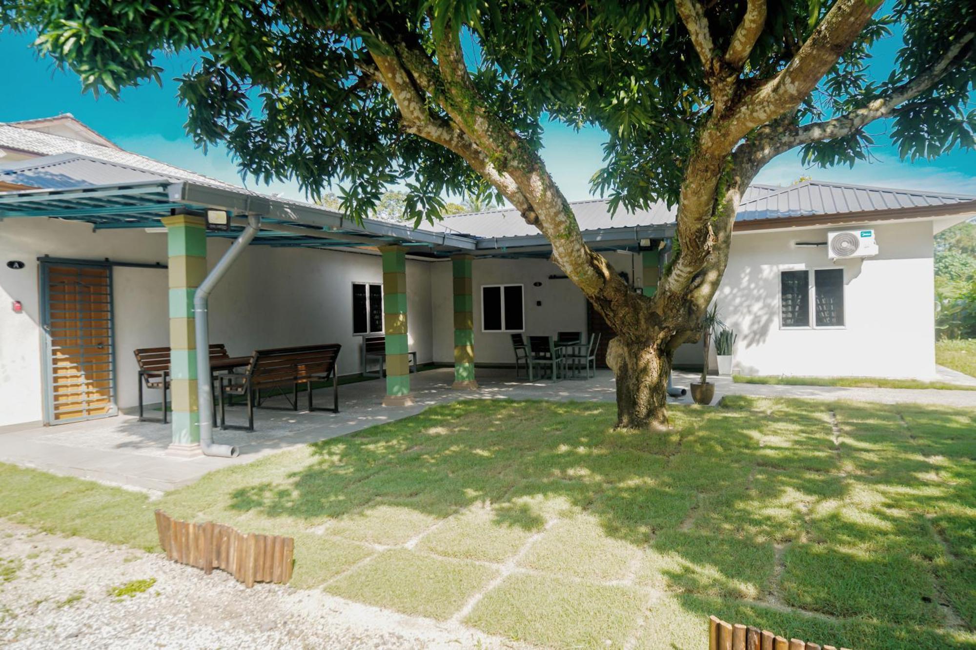 Adorable 3-Bedroom Home With Pool, Wi-Fi And Bbq Rembau Zewnętrze zdjęcie
